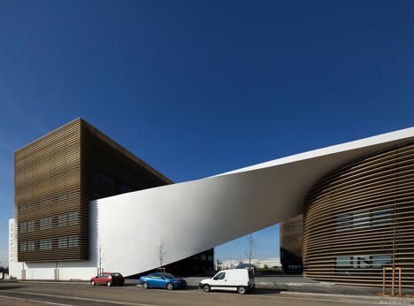 Galilée by Studio Bellecour Architects Parking Building, Architects Studio, Interesting Buildings, Amazing Buildings, Architecture Office, Space Architecture, Architecture Exterior, Futuristic Architecture, Facade Design