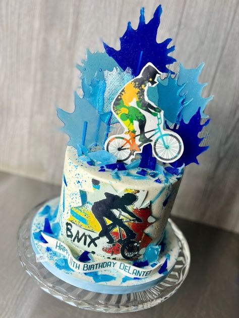 Bmx Cake, Boys Bday Cakes, Birthday Drip Cake, Bike Birthday Parties, Bike Cakes, 9th Birthday Parties, Baking Party, 11th Birthday, Drip Cakes