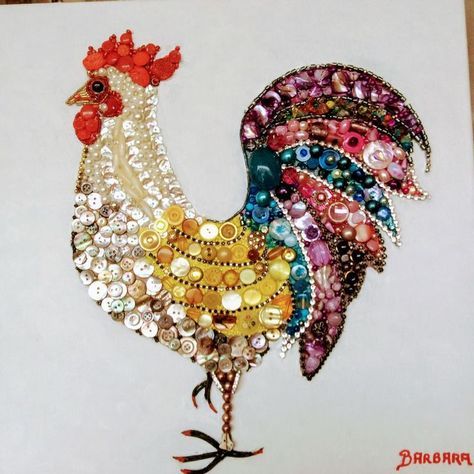 I made this proud rooster of antique Buttons,a lot of Mother of Pearl buttons ,glass buttons half gem stones and Rhinestones. Vintage Jewelry Pictures, Button Rooster, Button Art Projects, Button Creations, Button Craft, Chicken Crafts, Vintage Jewelry Crafts, Vintage Jewelry Art, Chicken Art