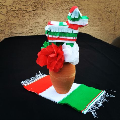 Beautiful Mexican Fiesta centerpieces Donkey Mini Piñata Terracotta Centerpieces, Pinata Centerpiece, Mexican Theme Dresses, Mexican Centerpiece, Mexican Theme Baby Shower, Mexican Theme Party, Mexican Baby Shower, Mexican Birthday Parties, Mexican Fiesta Party