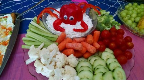 Veggie tray w/crab bell pepper Crab Veggie Tray, Crab Boil Themed Party, Nautical Veggie Tray, Pool Party Veggie Tray, Mermaid Party Veggie Tray, Pirate Veggie Tray, Ocean Themed Veggie Tray, Luau Veggie Tray Ideas, Under The Sea Veggie Tray