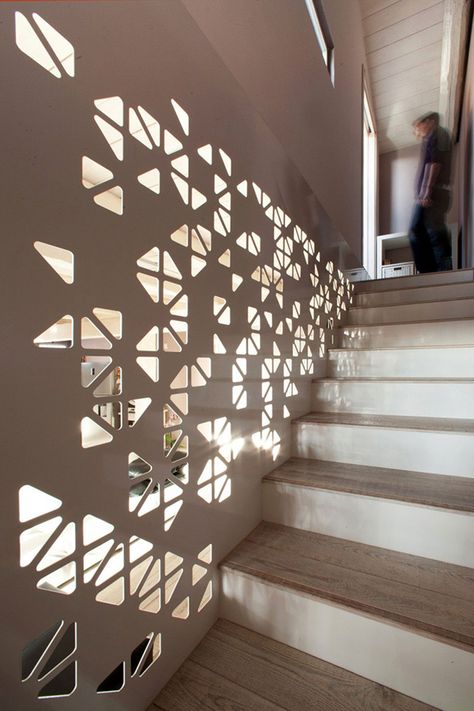 design trends for 2014 like this wall and an interesting ceiling installation. Design Interior Modern, Metal Room Divider, Laser Cut Screens, Stair Case, Room Divider Screen, Lan Can, Metal Screen, Interior Paint Colors, Interior Modern