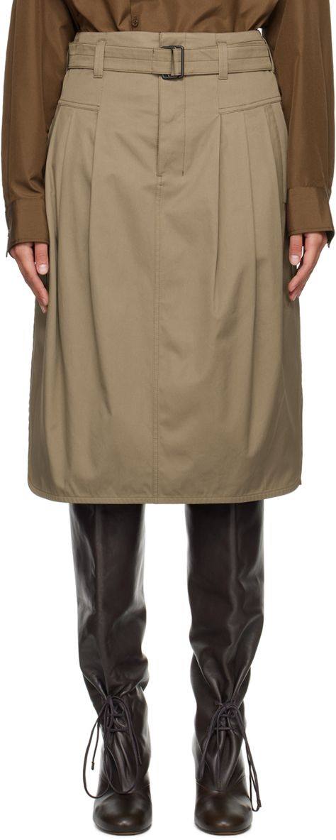 Cotton twill skirt. Pleats throughout. · High-rise · Belt loops and detachable cinch belt · Two-pocket styling · Corozo hardware Supplier color: Squirrel Long Corduroy Skirt, Belted Midi Skirt, Belt Skirt, Cinch Belt, Twill Skirt, Skirt Belt, Skirt Vintage, Corduroy Skirt, Mid Length Skirts