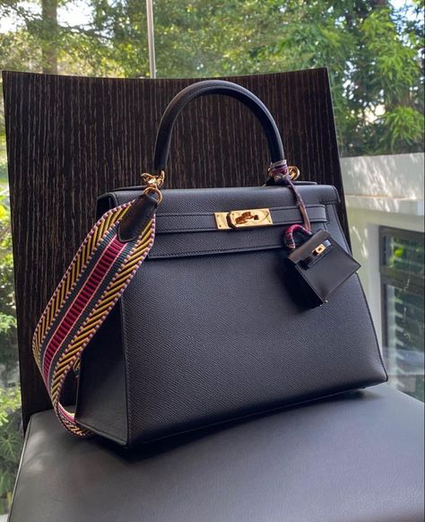 Hermes Kelly sellier 28 in Epsom Noir Twilly Bag, Have A Happy Weekend, Hermes Kelly Sellier, Kelly Sellier, Hermes Kelly 28, Twilly, Big Bags, Hermes Bag, Happy Weekend