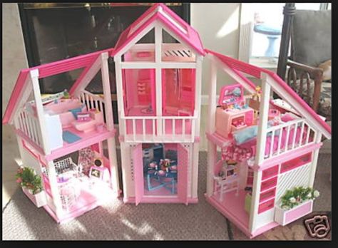 Nostalgia Ultra, Pink Doors, Cat Corner, Vintage Christmas Toys, Unicorn Magic, Doll Barbie, Barbie Doll House, Barbie Stuff, Bedroom Floor