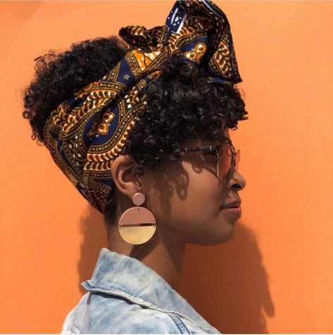 15 Ways To Slay Your Hair In Head Wraps This Summer - Essence Head Band Hairstyles, Head Wrap Fashion, Curl Hairstyles, Headwrap Styles, Headwrap Hairstyles, Wrap Fashion, Tapered Hair, Natural Hair Ideas, Head Wrap Styles