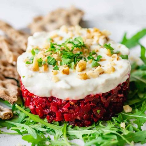 15-Minute Vegan Beetroot Tartare (Vegetarian Steak Tartare) | The Fruity Jem Beetroot Tartare, Beet Tartare, Tomato Tartare Fine Dining, Best Beef Tartare Recipe, Vegan Steak Tartare, Vegetarian Steak, Beef Tartare, Carpaccio Recipe, Tartare Recipe