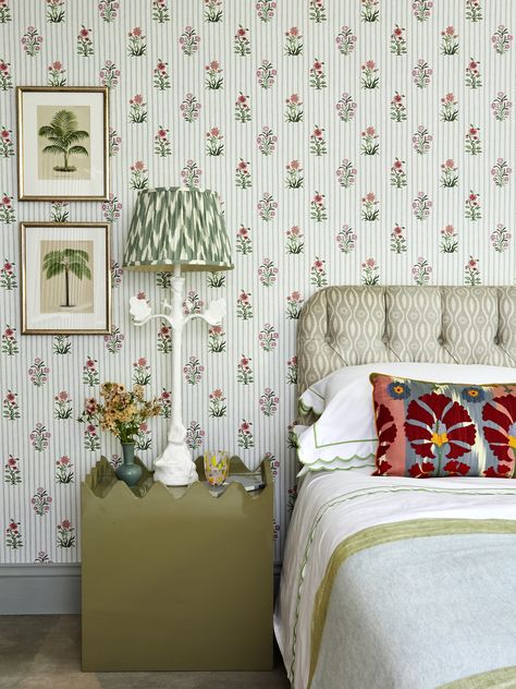 Sage Pink, Aesthetic Bedroom Ideas, Relaxing Bedroom, Relaxation Room, Trellis Design, Painted Paneling, Light Bright, European Designs, Woven Paper