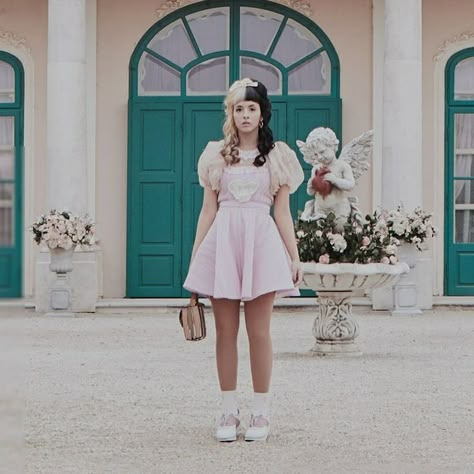 Melanie Martinez K 12 Outfit, Melanie Martinez Aesthetic Outfits, Melanie Martinez Outfit Ideas, Melanie Martinez Inspired Outfits, Melanie Martinez Dress, Melanie Martinez Lyrics, Melanie Martinez Outfits, K-12 Melanie Martinez, Melanie Martinez Concert