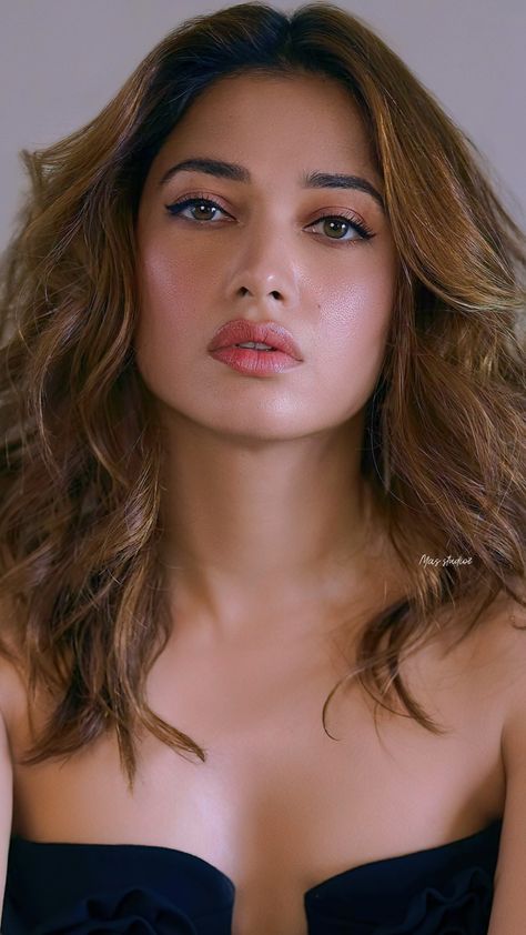 Aesthetic Actress Pics, Tamannaah Hd Wallpaper, Tammanah Hd Wallpapers, Tammanah Hd Pics, Tamannaah Belly Hd, Tamanna Bhatia Outfits, 1080x1920 Hd Wallpaper Indian Actress, Tamanna Hd Images, Gal Gadot Wallpaper Hd