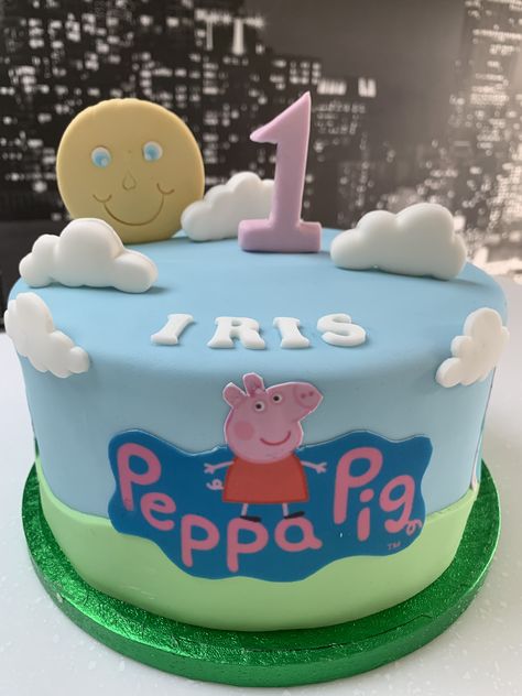 Peppa Pig 1st Birthday, Peppa Pig 3rd Birthday, 3rd Birthday Cake, Peppa Pig Birthday Cake, Baby Boy Birthday Cake, Pig Birthday Cakes, Candy Birthday Cakes, Peppa Pig Birthday Party, Pepa Pig