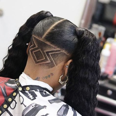 Black Female Undercut Designs, Female Undercut Long Hair Design, Under Shaved Hair Designs, Easy Undercut Designs, Undercut Designs For Black Women, Female Undercut Designs, Under Cut Designs, Undershave Designs, Under Hair Shaved