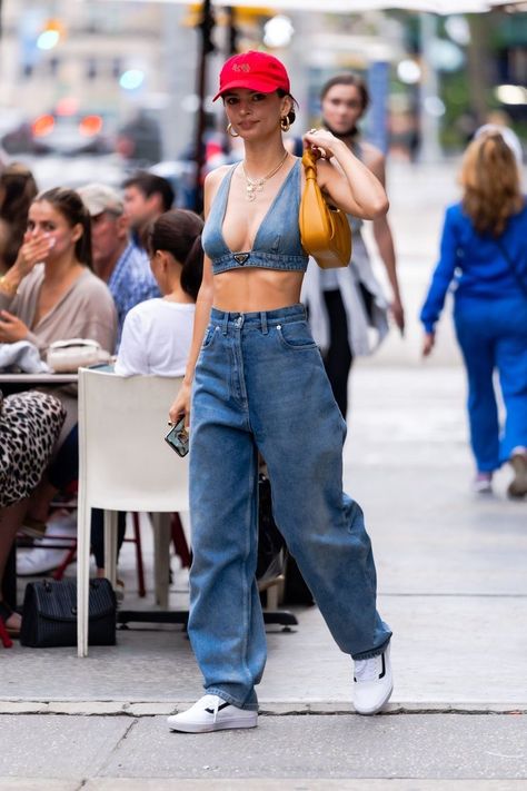 Emily Ratajkowski Style Street 2023, Emrata Street Style, Emrata Style, Emily Ratajkowski Outfits, Model Off Duty Outfits, Emily Ratajkowski Style, 2000s Outfit, Off Duty Outfits, Models Off Duty Style