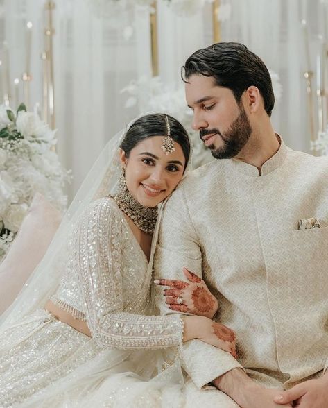 Styled in Pakistan (@styledinpakistan) • Instagram photos and videos Nikah Couple Poses, Nikkah Couple Poses, Marriage Photoshoot Indian, Nikah Poses, Engagement Preparation, Nikkah Photos, Nikkah Pictures, Nikkah Aesthetic, Nikkah Photoshoot