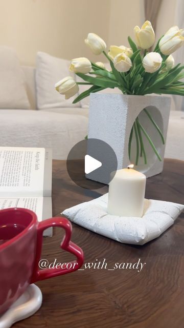 Diy Bougie, Diy Cement Candle Holders, Concrete Candle Holders Diy, Diy Candle Art, Cement Candle Holders, Cement Candle, Concrete Candle Holders, Concrete Candle, Diy Candle Holders