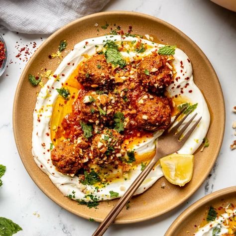 The Best Moroccan-Inspired Meatballs - Fed & Fit Moroccan Chicken Meatballs, Moroccan Main Dish, Mediterranean Dinner Party Recipes, Moroccan Meatballs Recipes, Fall Meatball Recipes, Zaatar Meatballs, Moroccan Dinner Recipes, Tagine Meatballs, Jewish Meatballs