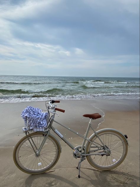 Beach Bikes, Family Bike, Lake Days, The Last Song, Beach Bike, Bike Rides, Mama Mia, Bucket Lists, Cool Weather