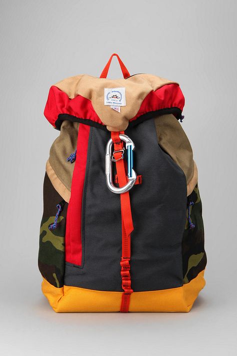 Something about this pack makes me like it. Epperson Mountaineering, Mountaineering Climbing, Alpine Style, Overnight Travel Bag, Gents Fashion, Sweet Bags, Bottle Bag, Clothing Hacks, Sneakers Men Fashion