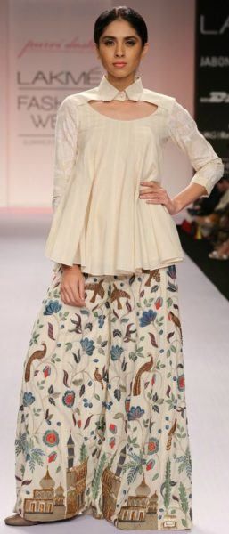 Printed-Palazzo-With-Plain-White-Shirt 20 Outfit Ideas to Wear Short Shirts with Palazzo Pants Kutri Ideas, Fall Dress Trends, Salwar Designs, Lehenga Wedding, Fancy Tops, Palazzo Pant, Short Shirt, Designer Lehenga, Wedding Lehenga