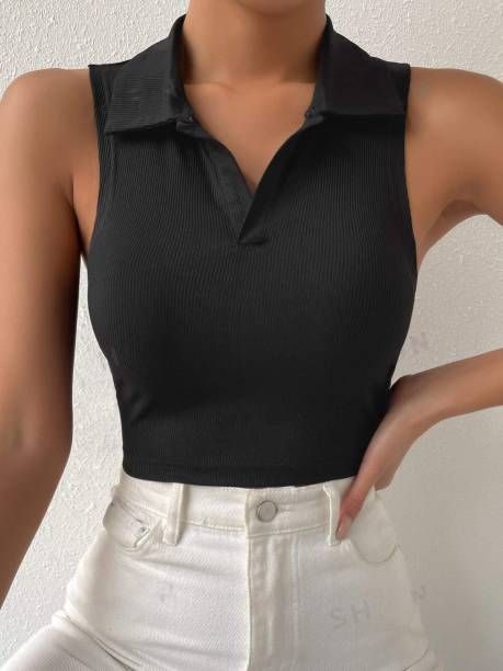 Tops For Women Stylish, Crop Top Styles, Tank Top Outfits, Khaki Fashion, Elegant Outfits, Cropped Tops, Mode Inspiration, Knitted Tank Top, Knit Tanks