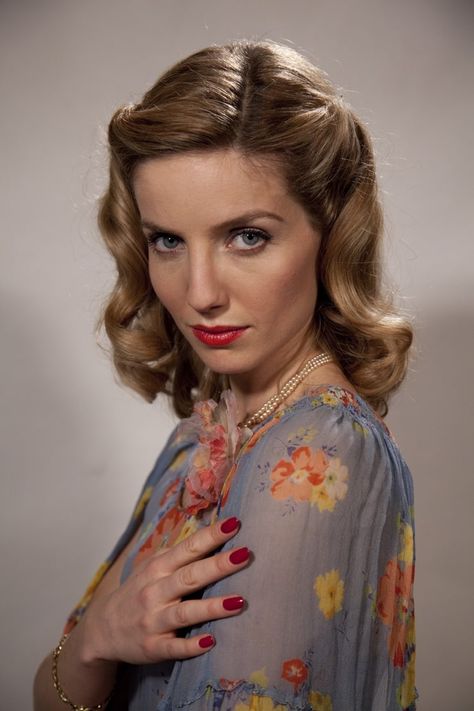 Annabelle Wallis Annabelle Wallis Peaky Blinders, Peaky Blinders Hair, Grace Burgess, Peaky Blinders Characters, Annabelle Wallis, Jane Seymour, Actrices Hollywood, British Actresses, British Actors