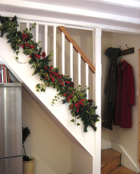 30 Beautiful Christmas Decorations That Turn Your Staircase into a Fairy tale | Architecture, Art, Desings - Daily source for inspiration and fresh ideas on Architecture, Art and Design Christmas Banister, Christmas Stairs Decorations, Christmas Staircase Decor, Christmas Stairs, Christmas Staircase, Christmas Decorations Garland, Stair Case, Beautiful Christmas Decorations, Have Inspiration