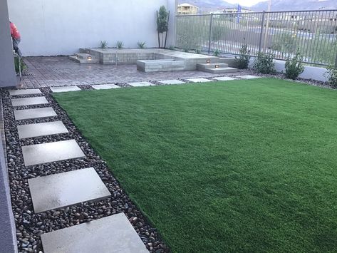 Las Vegas Backyard Ideas, Rectangle Backyard Ideas, Patio Paradise, Landscape Design Architecture, Yard Edging, Stone Backyard, Turf Backyard, Concrete Backyard, Lawn Ideas