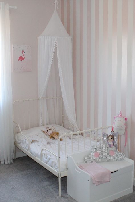 Ikea Minnen Bed Girl, Minnen Bed, Ikea Minnen Bed, Girls Bedroom Bedding, Kids Rooms Shared, Big Girl Bedrooms, Girl Bedrooms, Daughter Bedroom, Children's Bedrooms