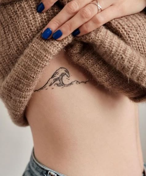 Tattoos For Women Beach Theme, Sea Tattoo Ideas Minimal, Minimal Sea Tattoo, Tattoo Sea Waves, Sea Minimalist Tattoo, Tattoo Ideas Sea, Deep Tattoo Ideas, Minimalist Tattoo Ideas With Meaning, Deep Tattoos