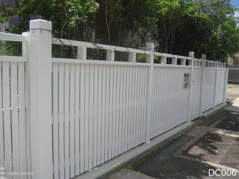 Cottage Fencing, Front Fence And Gate, House Colour Ideas, Front Fence Ideas, Queenslander House, Timber Gates, Hamptons Style Homes, Fence And Gate, Fence Gate Design