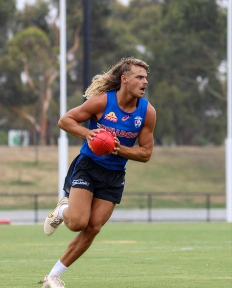 Bailey Smith, Western Bulldogs, Rugby Players, Long Hair Styles Men, Haircuts For Men, Workout Videos, Mens Hairstyles, Hair Cuts, Long Hair Styles