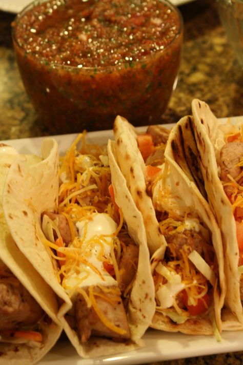 Chicken Soft Tacos (Del Taco White Sauce Imitated) and Salsa on the Side – kal's kitchen White Sauce For Chicken, Chicken White Sauce, Chicken Soft Tacos, Tacos Chicken, Recipes Copycat, Taco Chicken, Cream Sauce For Chicken, White Sauce Recipes, Pf Changs