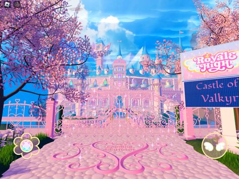 Royale High Campus 3, Royal High New School, Royale High New School, Royal High School, High Room Ideas, Royale High Aesthetic, High Visuals, Best Roblox Games, Royale High School