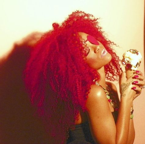 #redhair #rihanna Riri Outfits, Rihanna Music Videos, Music Video Makeup, Rihanna Video, Rihanna Music, M Video, Rihanna Outfits, Rihanna Fenty, Hair Shows