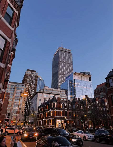 City Aesthetic Boston, Boston Astetic, Northeastern Aesthetic, Boston Girl Aesthetic, Boston College Aesthetic, Boston City Aesthetic, Boston Life, Massachusetts Aesthetic, Boston Aesthetic