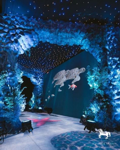 Under The Sea Wedding Decorations, Ocean Wedding Reception, Ocean Themed Wedding, Underwater Theme Party, Ocean Decorations, Ocean Wedding Theme, Underwater Wedding, Underwater Party, Lost City Of Atlantis