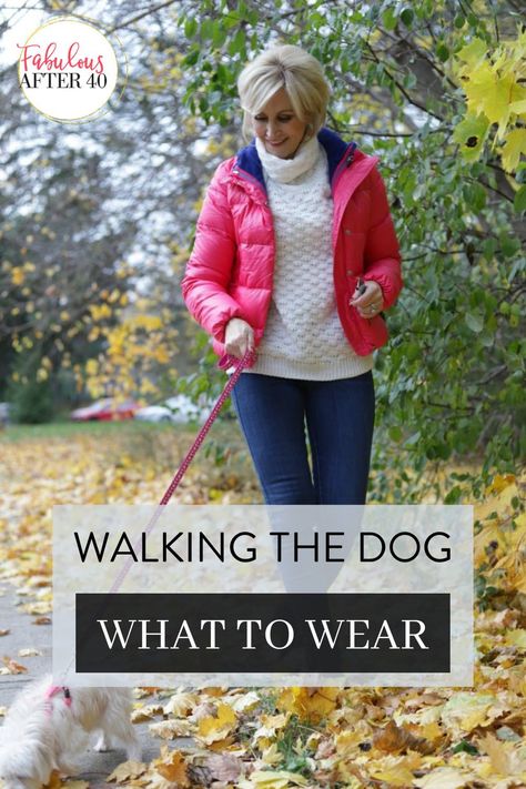 Stylish Walking Outfits, Dog Walking Outfit Spring, Walk Outfits, Walking Wardrobe, Dog Walking Outfit, Walking Outfit, Outfit Recipes, Comfortable Casual Outfits, Walking Style