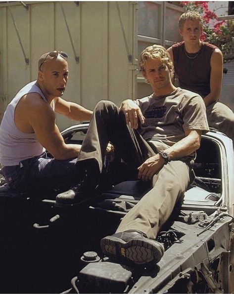 90s 00s Movies, Brian Oconner, Dominic Toretto, Furious Movie, Paul Walker Pictures, Jean Claude Van Damme, Rip Paul Walker, Paul Walker Photos, Fast Furious