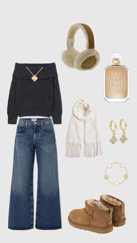 #uggs #fallfit #autumm #fall #outfit #falloutfit #pin #cozy #baggyjeans #sweater #vancleef #earmuffs Earmuffs Outfit, Uggs Outfit Winter, New York Outfits, Fall Fit, Cold Outfits, Causal Outfits, Trendy Outfits For Teens, Cute Lazy Day Outfits, Cute Winter Outfits