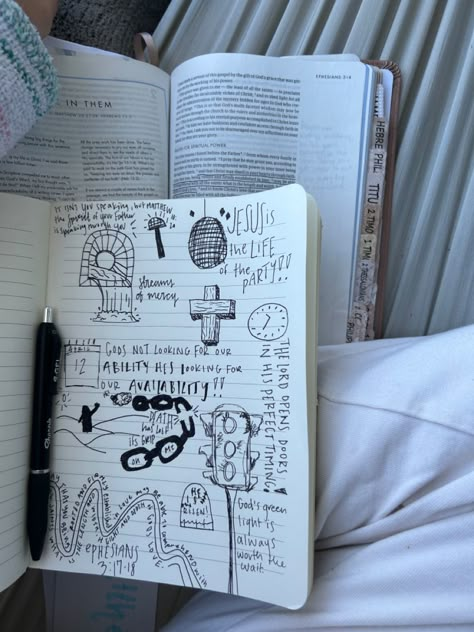 Christian Sketchbook Ideas, Godly Doodles, Christian Sketchbook, Cute Christian Doodles, Easy Christian Drawings, Christian Doodle Art, Christian Doodles Simple, Christian Sketches, Faith Doodles