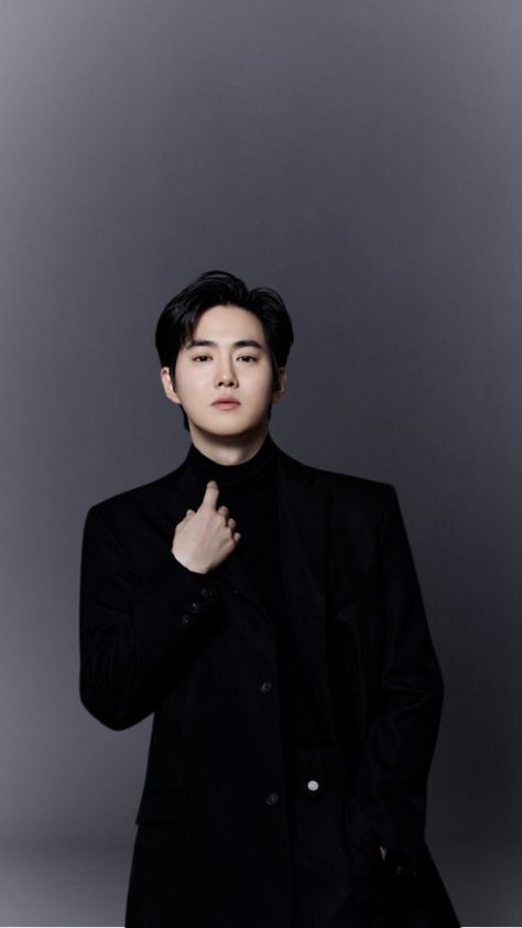 Interview drama HIP Beautiful Profile, Beautiful Profile Pictures, Exo Suho, Kim Junmyeon, Suho, Body Weight, Exo, Interview, Hair