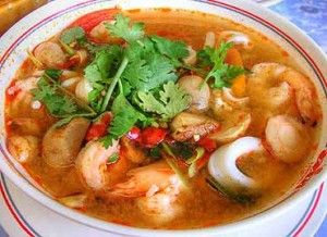 LAS SIETE POTENCIAS  consists of lobster meat, octopus, clams, scallops, mussels, shrimp , crab and gilthead fish Thai Shrimp Soup, Tom Yum Soup Recipe, Thai Soup Recipes, Shrimp Soup Recipes, Salvadorian Food, Recetas Salvadorenas, Tasty Thai, Tom Yum Soup, Shrimp Scallops