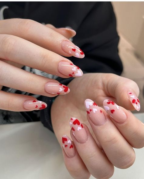 Nail Design Light Pink, Nail Ideas Dark, Trendy Almond Nails, Vday Nails, Fashion Rules, February Nails, Romantic Nails, Nail Designs Valentines, Edgy Nails