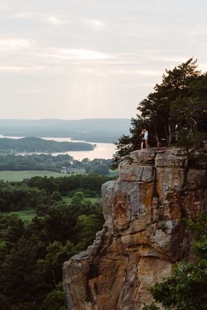 Wisconsin Fall Engagement Photos, Wisconsin State Park Wedding, Devils Lake Engagement Photos, Wisconsin Engagement Photos, Wisconsin Photography, Baraboo Wisconsin, Wisconsin State Parks, Lake Engagement Photos, Racine Wisconsin