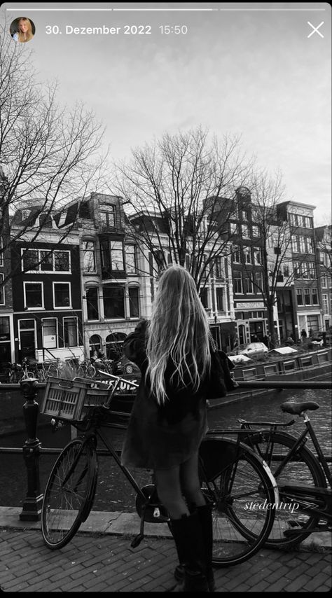 Picture Inspiration Amsterdam Instagram Picture Outfit Inspiration Amsterdam Ideas Photos, Photo Ideas Amsterdam, Amsterdam Pictures Ideas, Amsterdam Instagram Pictures, Amsterdam Photo Ideas, Amsterdam Photoshoot, Photo Poz, Amsterdam Pictures, Amsterdam Winter