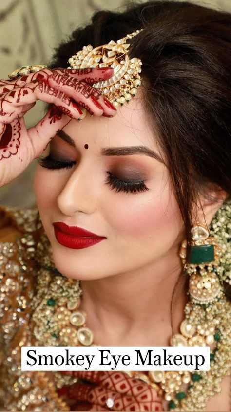 #bridalmakeup Bridal Makeup Pictures, Latest Bridal Makeup, Smokey Eye Look, Bridal Hairstyle Indian Wedding, Make Up Gold, Indian Wedding Makeup, Indian Bride Makeup, Bengali Bridal Makeup, Bridal Makeup Images