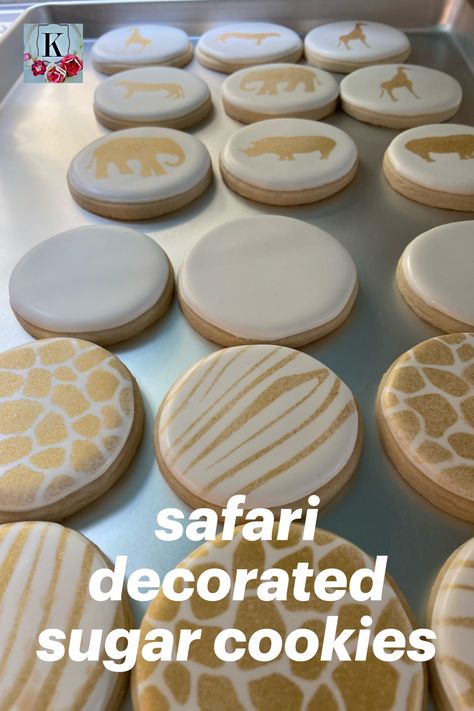 Safari Snacks, Safari Baby Shower Cake, Wild Baby Shower, Giraffe Cookies, Giraffe Party, Wedding Shower Cookies, Safari Cookies, Buffet Dessert, Wild Birthday Party