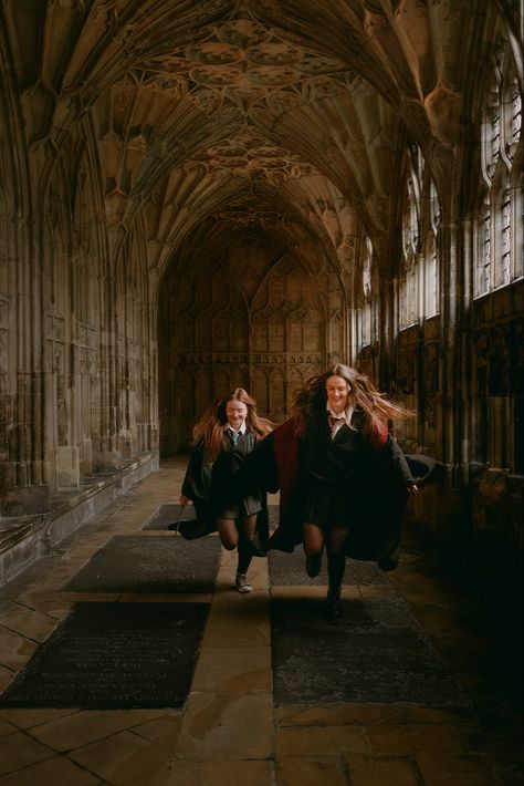 Harry potter filming location- gloucester cathedral #harrypotter #aesthetic #hogwarts #harrypotterfan #melmadog Hogwarts Interior, Aesthetic Hogwarts, Hogwarts Room, Hogwarts Life, Hogwarts Classes, Harry Potter Friends, Gryffindor Aesthetic, Harry Potter Girl, Welcome To Hogwarts