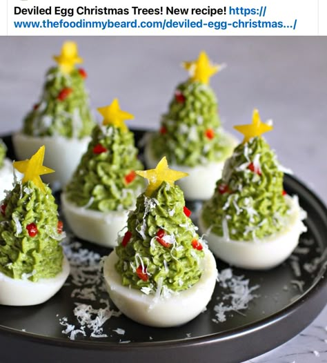 Egg Christmas, Christmas Charcuterie, Christmas Recipes Appetizers, Christmas Food Ideas, Christmas Apps, Christmas Entertaining, Deviled Egg, Christmas Food Dinner, Christmas Foods