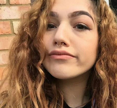 Septum piercing rose gold heart piercing Heart Piercing, Rose Gold Heart, Septum Piercing, Gold Heart, Heart Of Gold, Septum Ring, Piercings, Nose Ring, Rose Gold